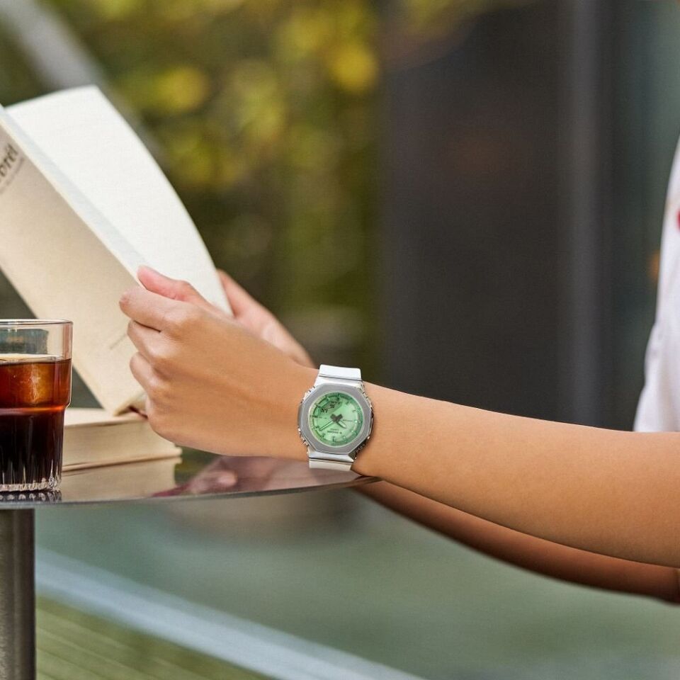 Casio GM-S2110SR-7ADR Kadın Kol Saati