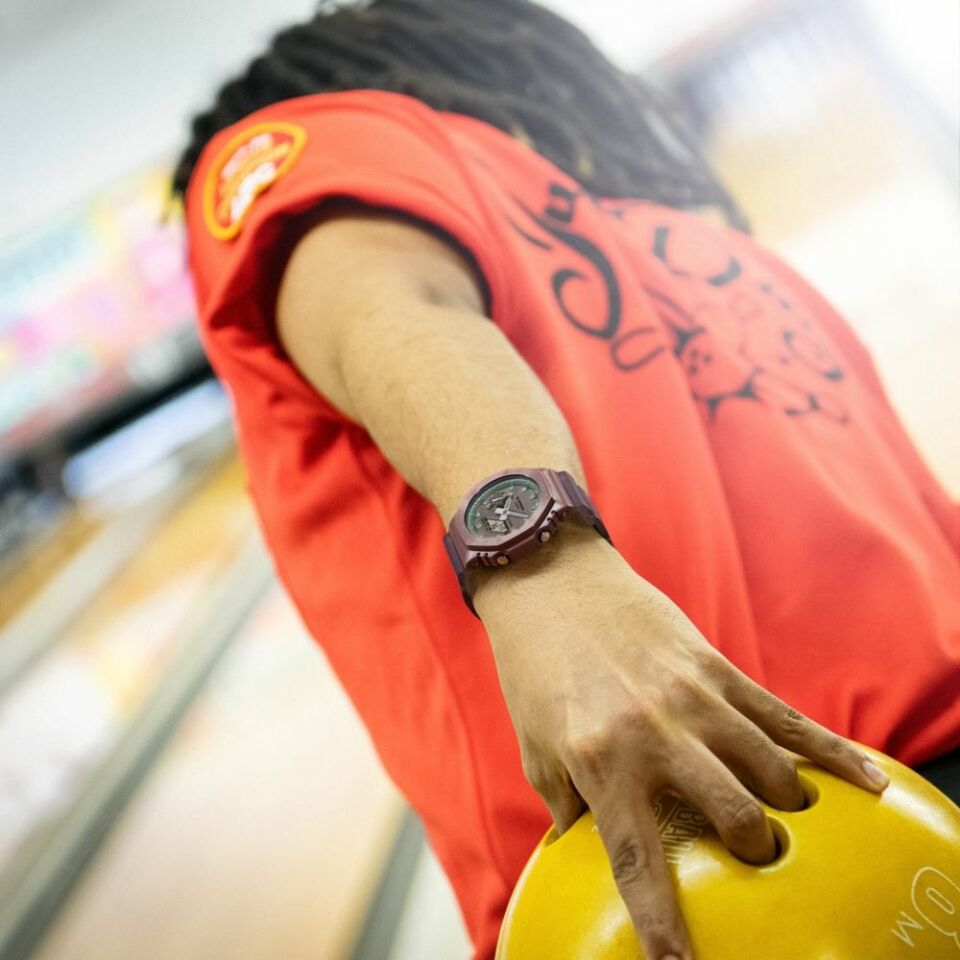Casio GM-2100MF-5ADR  G-Shock Erkek Kol Saati