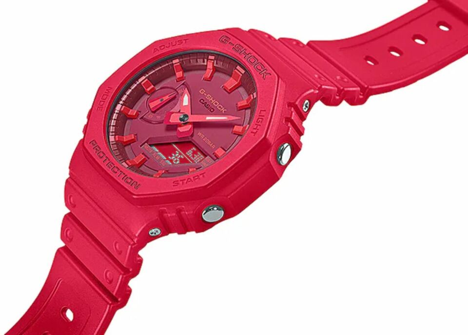 Casio GA-2100-4ADR  G-Shock Erkek Kol Saati