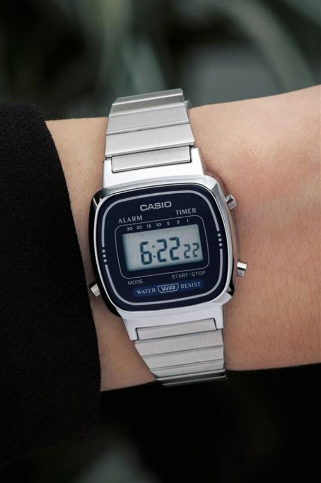 Casio LA670WA-2DF  Digital Kadın Kol Saati